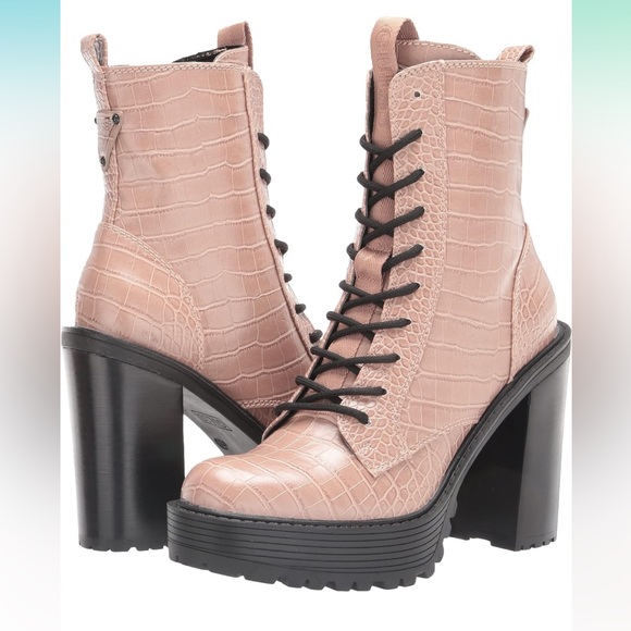 Guess Lace up boots Sz 9 GUC - Picture 4 of 4